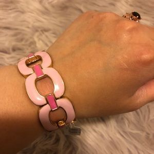 🌷Spring🌷super cute Pink and gold bracelet